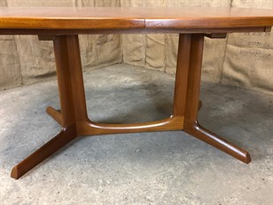 Niels Moller Extending Teak Dining Table