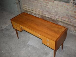 Alfred Cox Maple & Walnut Dressing Table